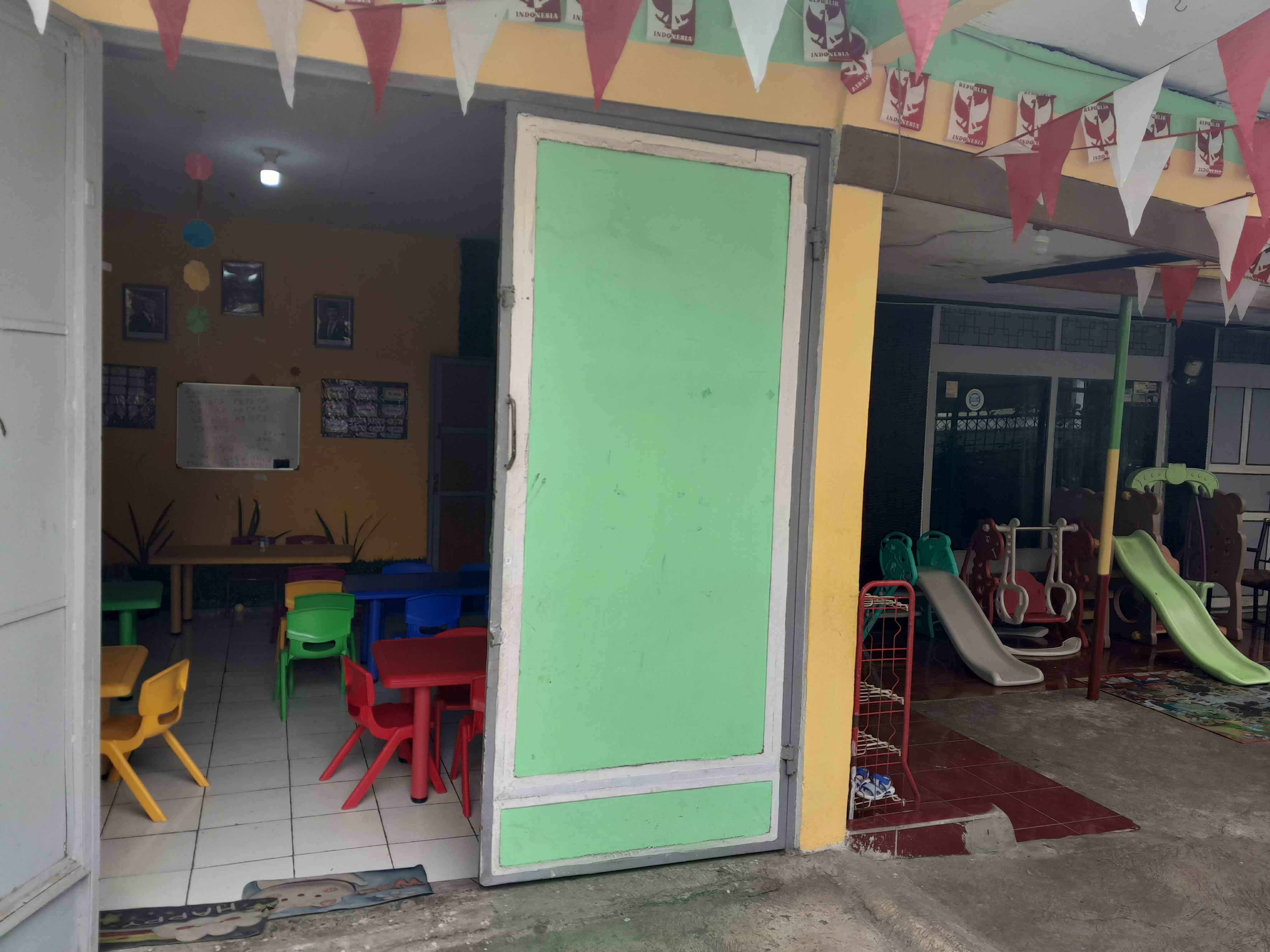 FOTO GEDUNG UTAMA SEKOLAH